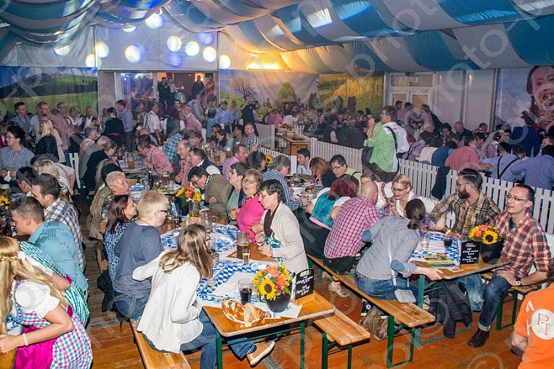 2016-04-16 Beckenhof 1. Frühlingswies`n