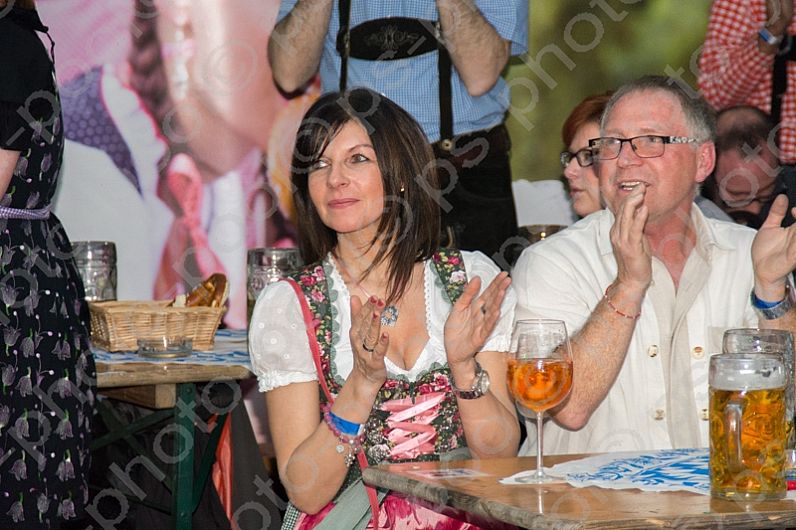 2016-04-09 Beckenhof 1. Fruehlings-Wies`n