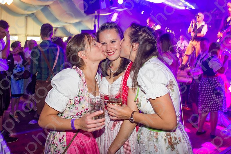 2016-10-21 Oktoberfest Beckenhof - Tollhaus