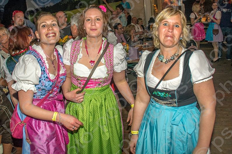 2016-04-16 Beckenhof 1. Frühlingswies`n