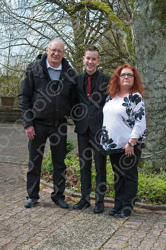 2022-04-10 Konfirmation Markuskirche