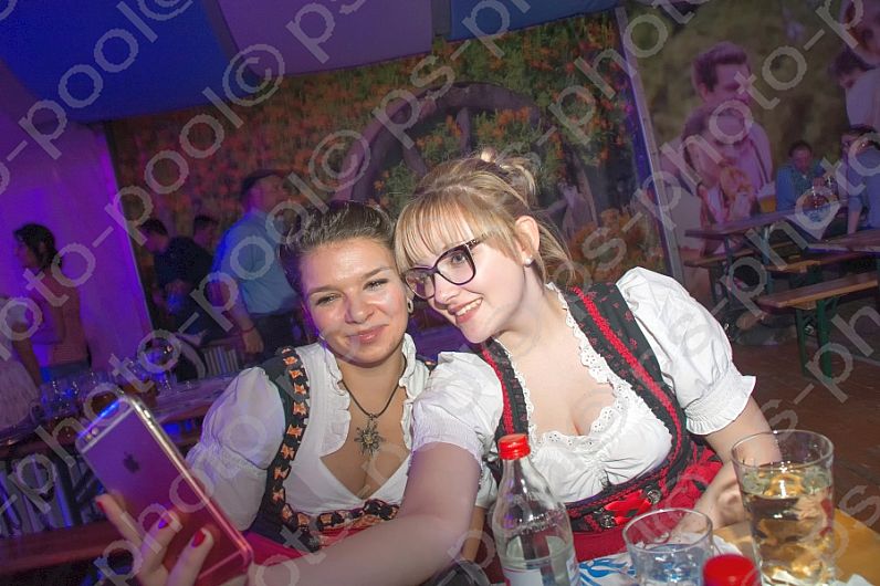 2016-04-15 Beckenhof 1. Frühlingswies`n