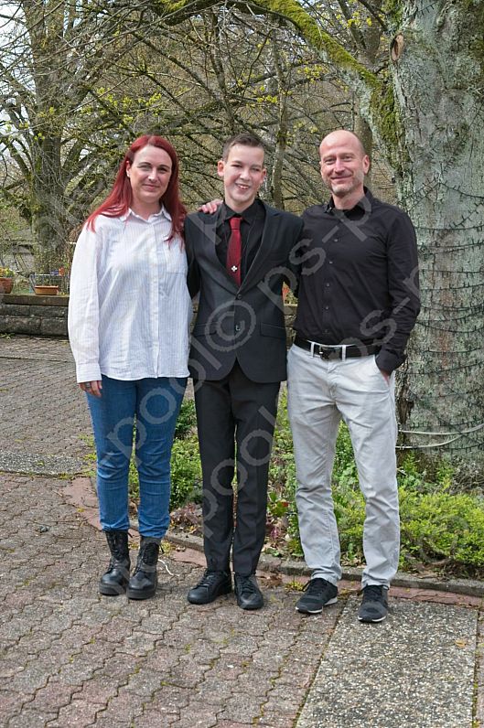 2022-04-10 Konfirmation Markuskirche