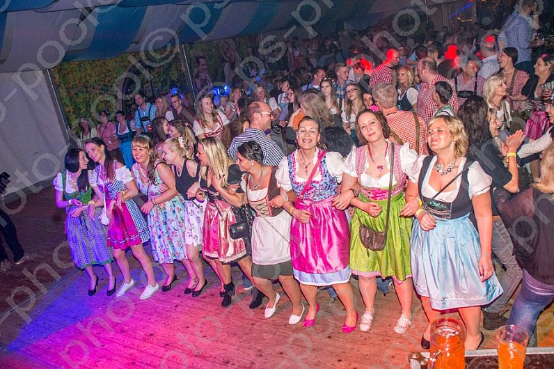 2016-04-16 Beckenhof 1. Frühlingswies`n