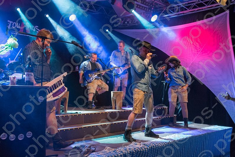 2016-04-08 Beckenhof Fruehlings-Wies`n