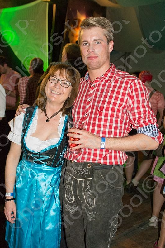 2016-04-09 Beckenhof 1. Fruehlings-Wies`n