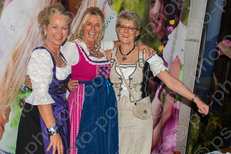 2016-04-09 Beckenhof 1. Fruehlings-Wies`n