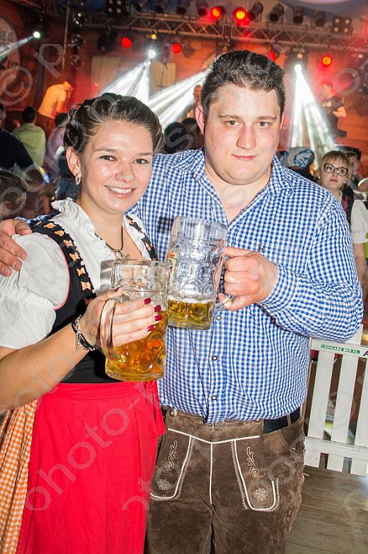 2016-04-15 Beckenhof 1. Frühlingswies`n