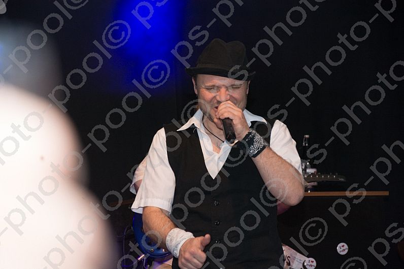 2016-04-08 Beckenhof Fruehlings-Wies`n