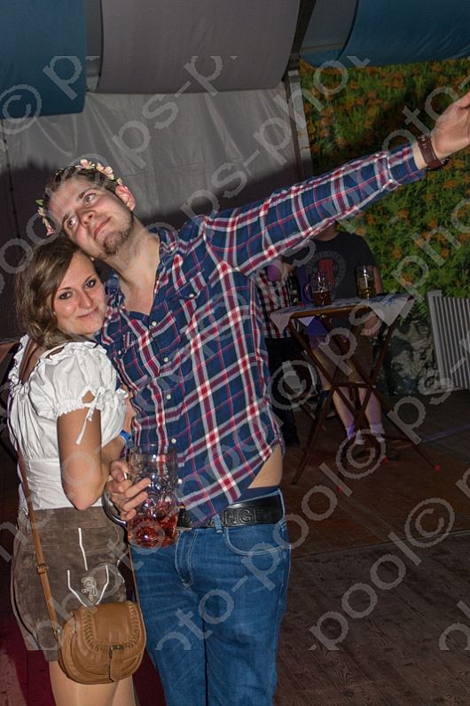 2016-04-09 Beckenhof 1. Fruehlings-Wies`n