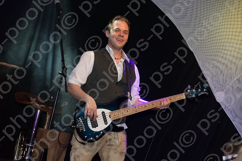 2016-04-08 Beckenhof Fruehlings-Wies`n