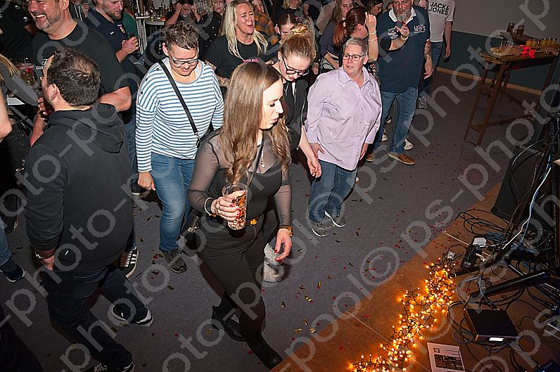 2025-11-08 Kerb Walshausen