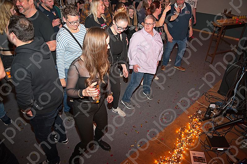 2025-11-08 Kerb Walshausen