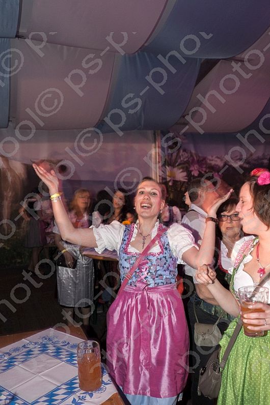 2016-04-16 Beckenhof 1. Frühlingswies`n