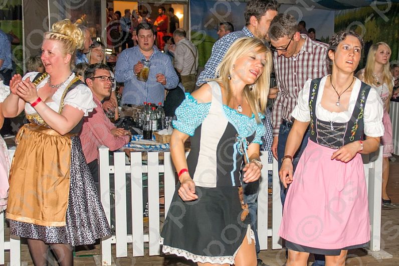 2016-04-15 Beckenhof 1. Frühlingswies`n
